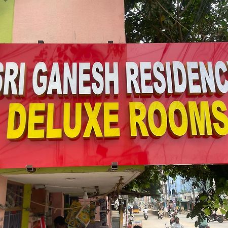 Sri Ganesh Residency Hotel Tirupati Bagian luar foto