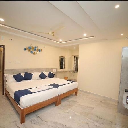 Sri Ganesh Residency Hotel Tirupati Bagian luar foto